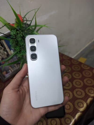 Infinix hot 60 pro