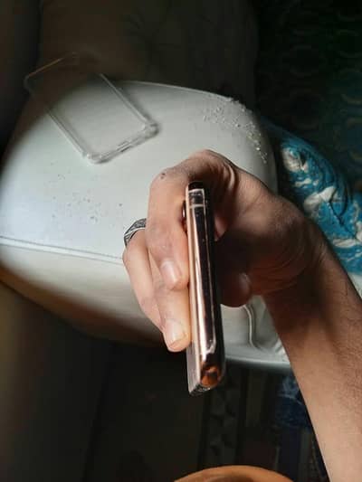 urgent sale iphone xs