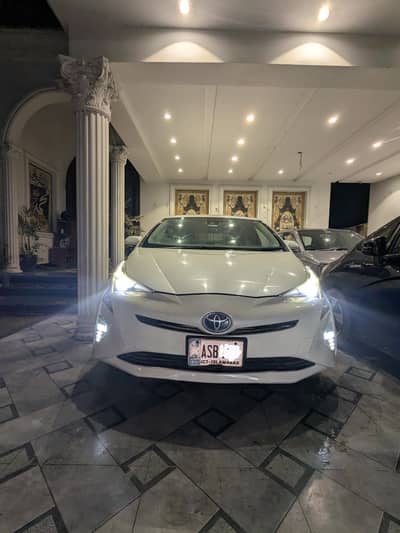 Toyota Prius 2016/21 hybrid S touring total geniune