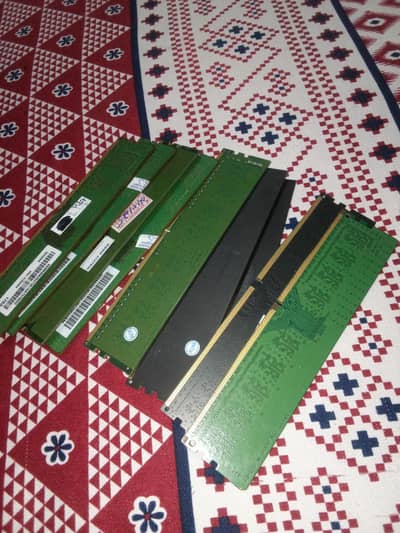 4GB DDR4 RAM available