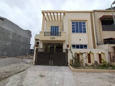 5 marla house for sale