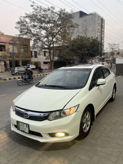 Honda civic  2015 model ug