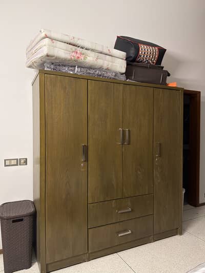 Complete Bed Set | King Size Bed, 2 Side Tables, Cupboard & Dresser