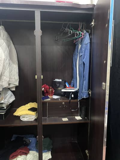 High Quality 2-Door Wooden Wardrobe