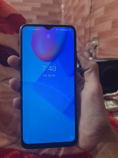 Vivo y20 with full box