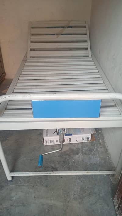 Single Manual Hospital Bed for Sale – Strong & Adjustable