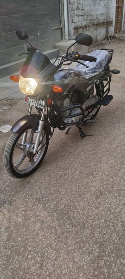 Suzuki GD 110 2023#0/3/1/7/0/0/2/4/6/2/9