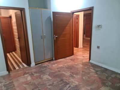 2 bedRoom house portion Flat Apartment Available for rent