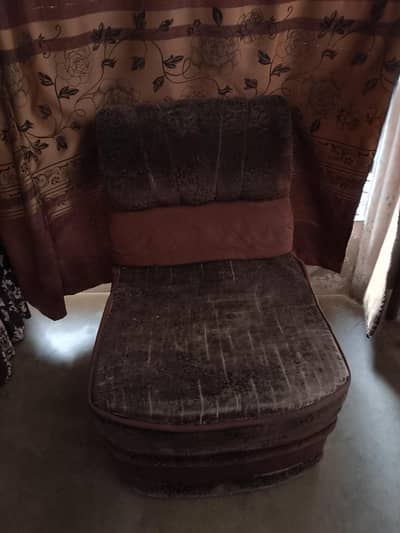 Urgent Sale – Used Sofa Set