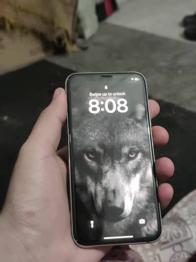 iPhone xs factory unlock battery 70% butt battery timing good