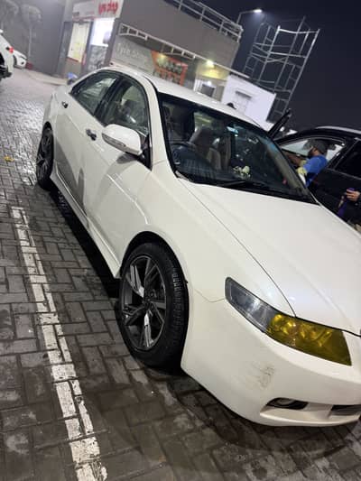 Honda accord cl9 [ England Model ]