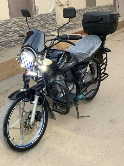 Suzuki GS SE 2017#0/3/1/7/0/0/2/4/6/2/9