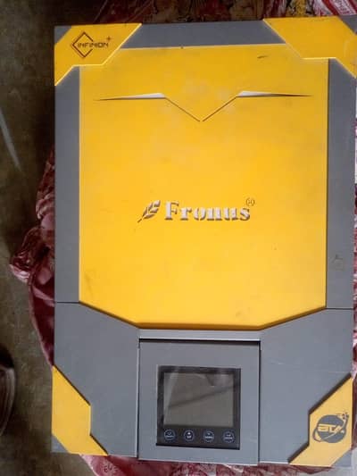 fronus inverter good condition 3.6 kilowatt