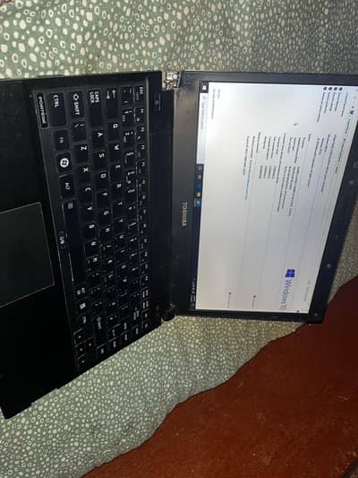 Toshiba Laptop Core I7 2nd generation  4gb 128gb Ssd