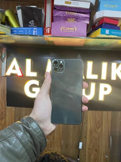 Iphone 11 pro max 256 gb pta approved better health 84