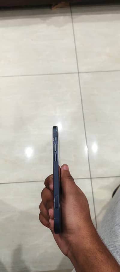 Iphone 12 black 64 gb