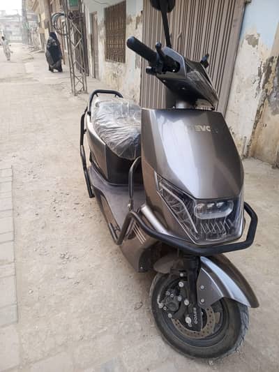 Electric Scoote Revoo C32