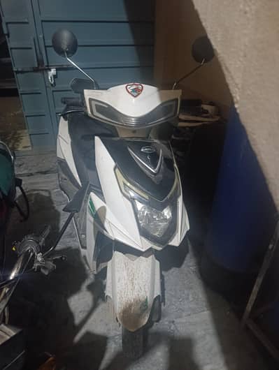 Jolta 6.5 Fully Electric Rechargeable Scooty For Sale