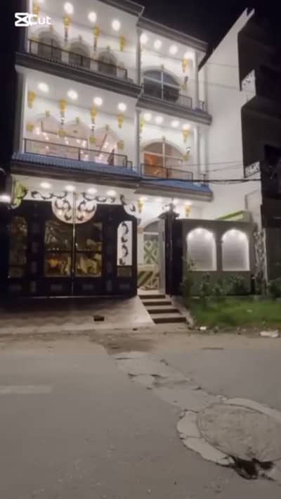 HOUSE AVAILABLE FOR SALE