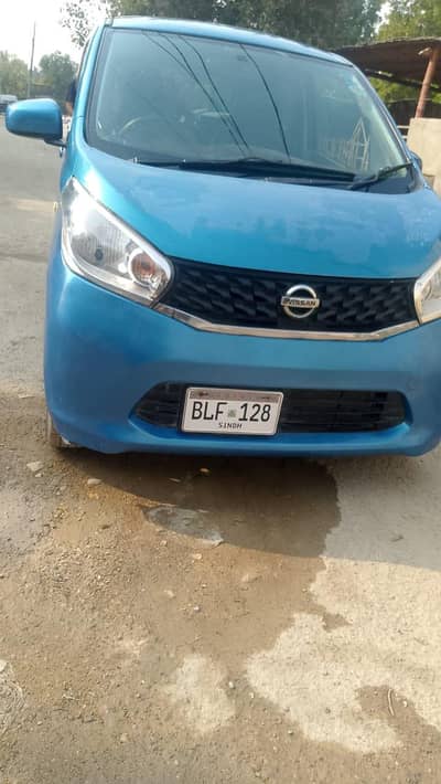 Nissan days 2015 b21W