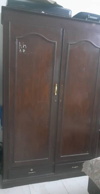 Almirah made with sheesham wood