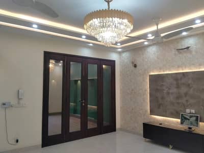 10 MARLA BRAND NEW LIKE A LUXURY EXCELLENT CONDITION GOOD FULL HOUSE FOR RENT IN OVERSEAS B BLOCK BAHRIA TOWN LAHORE