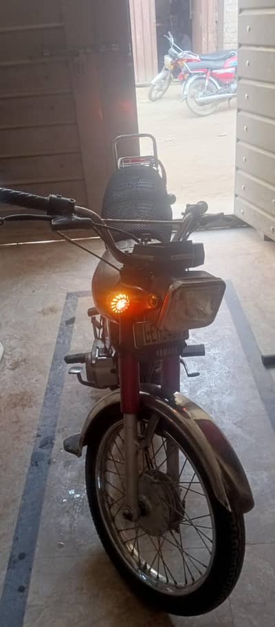 Yamaha Royale YB 100