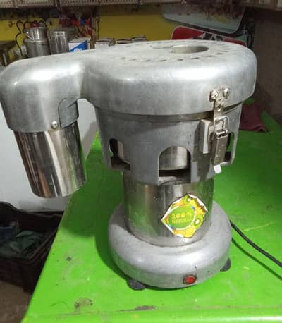 Juicer Commercial Excellent Working