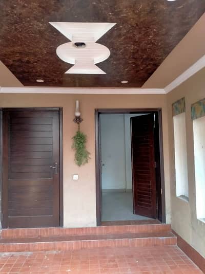 5 MARLA EXCELLENT GOOD NEW IDEAL CONDITION FULL HOUSE FOR RENT IN CC BLOCK BAHRIA TOWN LAHORE