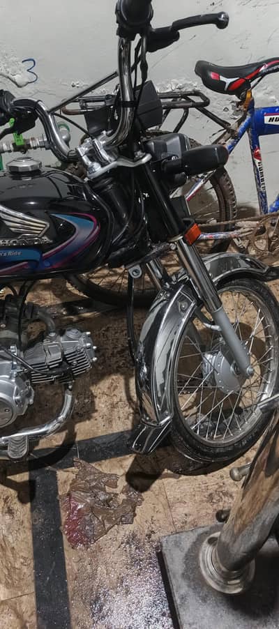 Honda CD 70 2024 brand new. 1st owner