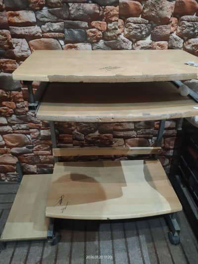 Computer and laptop table ok condition