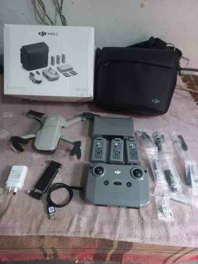 DJI Mini 2 Fly More Combo