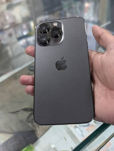 iPhone 13 pro FACTORY UNLOCK