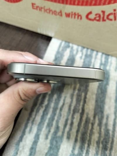 Apple iPhone 15 Pro Max Natural Titanium JV non Pta