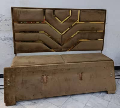 velvet bed with dressing table and seti with very good space