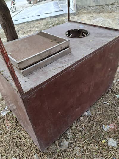 burger fries counter