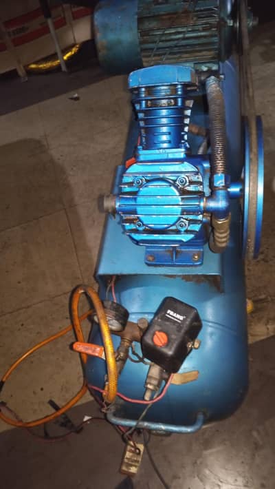 Air compressor