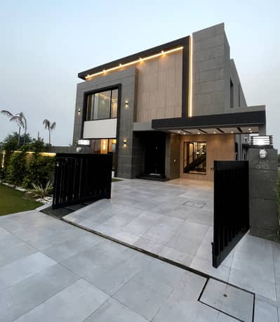 Ready To Buy A House 1 Kanal In Lahore