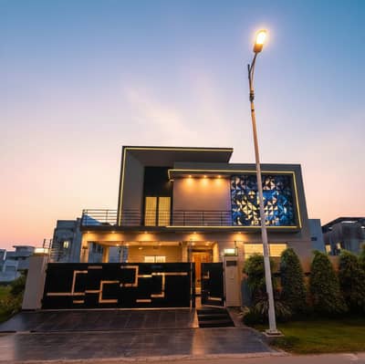 A Well-Kept 1 Kanal Home with Mature Comfort