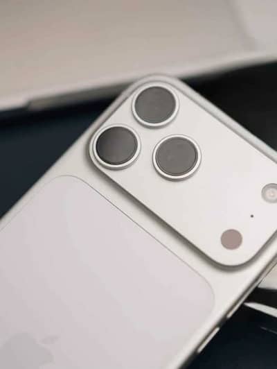 Iphone xr converted into 17 pro