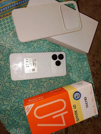 Tecno spark 40