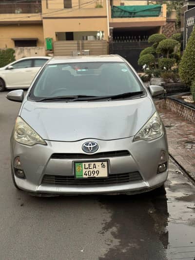 Toyota Aqua S Package Model 2012 Almost Total Genuine