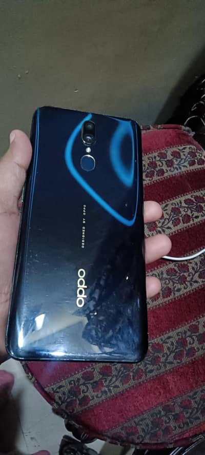 Oppo f11 0306_51_32_696