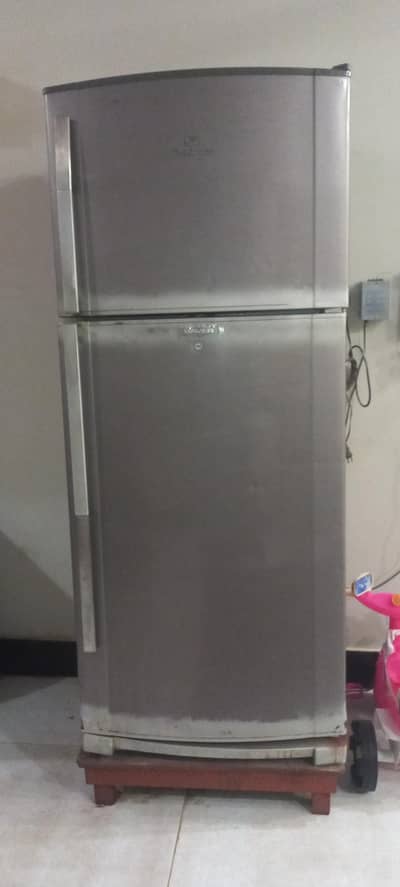 dawlance refrigerator. model year 2016
