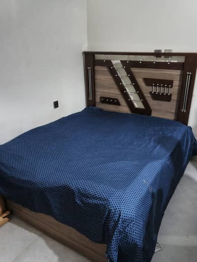 double bed with mattress