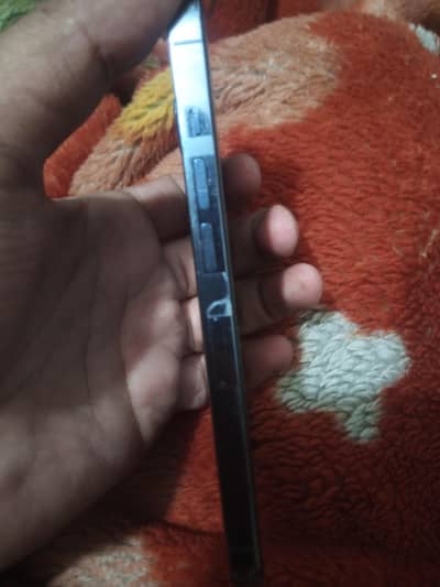 i phone 13 pro 10. by 10.128 gb