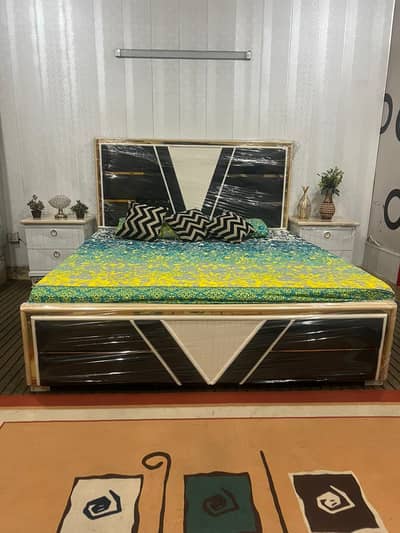 brand new king size solid wood bed set