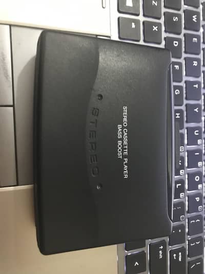 Stereo cassettes player bass boost