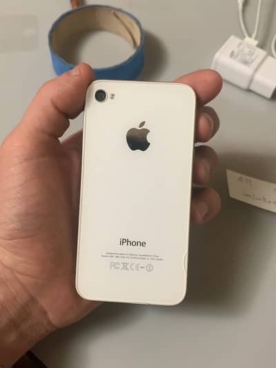 Apple iPhone 4s Color White Memory 16GB Condition Premium