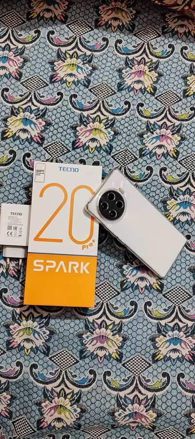 Tecno spark 20 pro plus